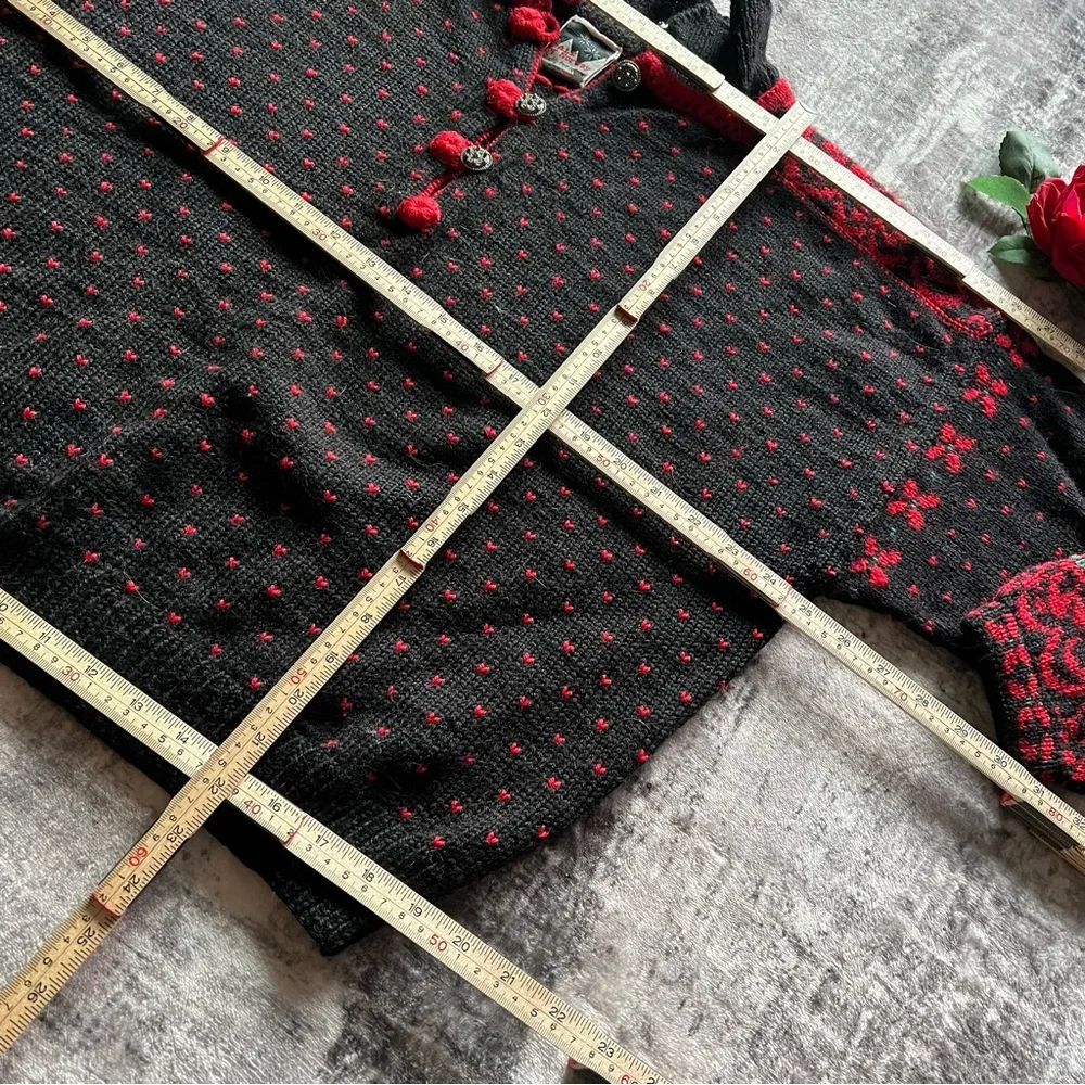 Dale of Norway pure wool black/red button-up pullover sweater - Picture 3 of 9